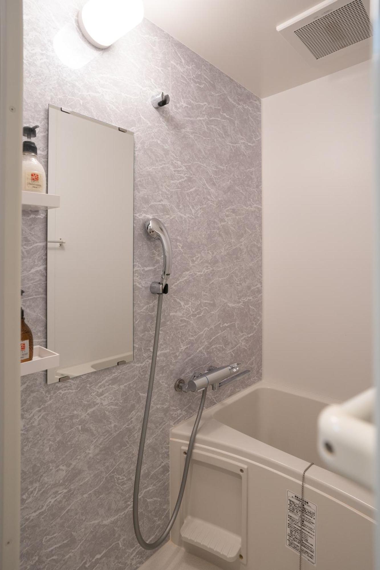 Apartment Hotel 11 Kuromon II โอซาก้า ภายนอก รูปภาพ